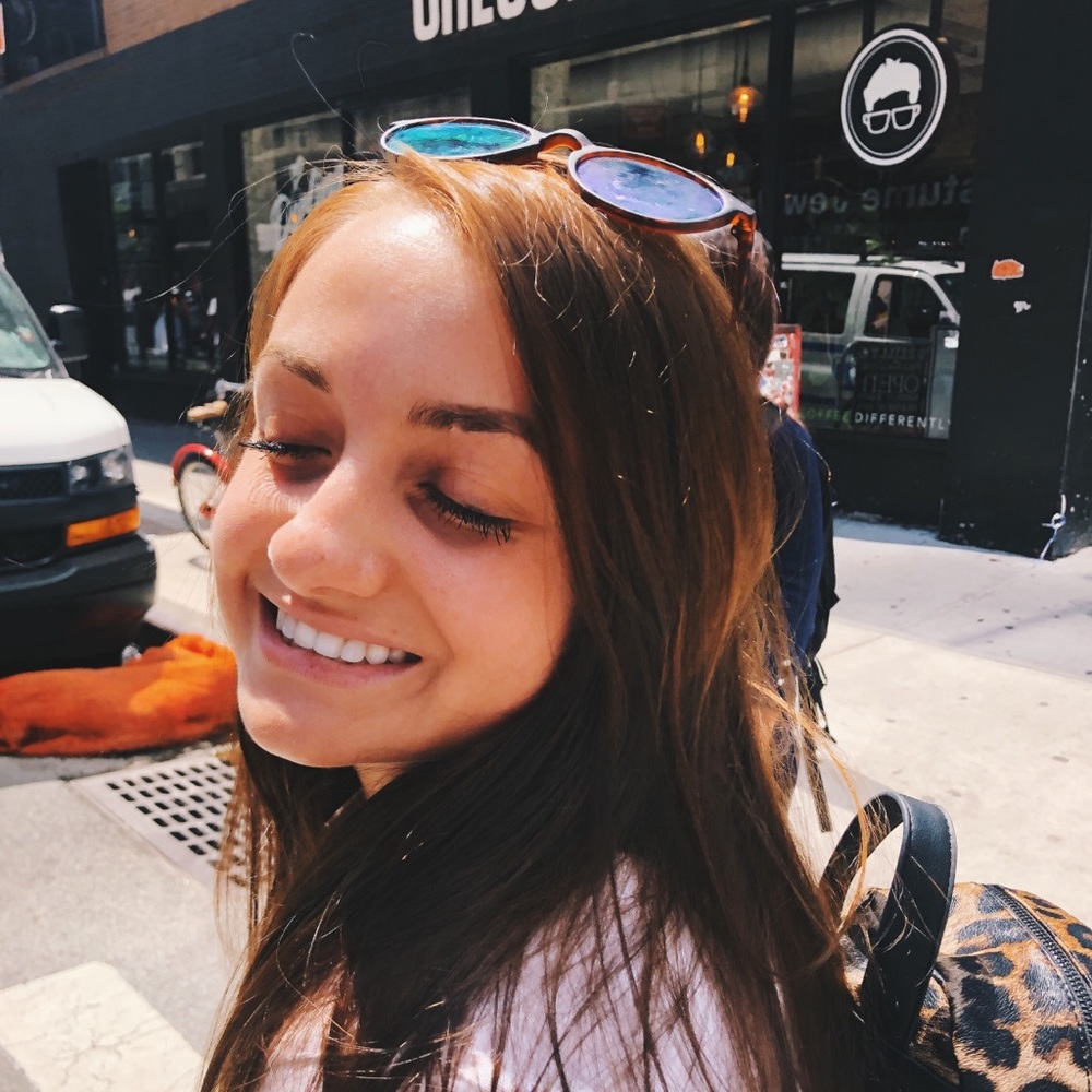 Meet your Posher, Olivia